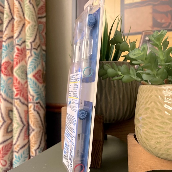 ๐ Set of 2 Oral B replacement Brush heads (total of 6 heads), new in packaging - Picture 9 of 10